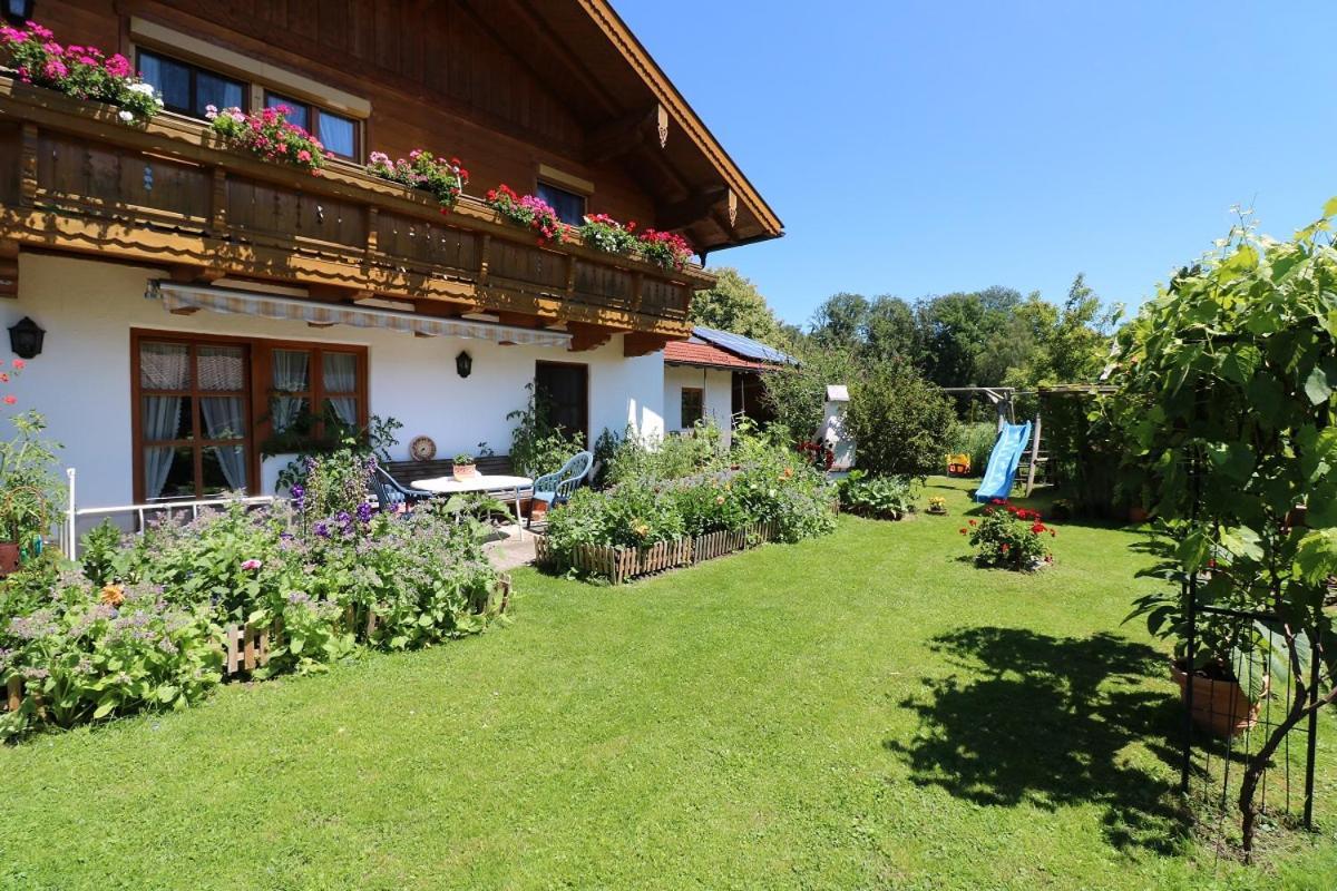 شقة Haus Blumenfeld-Schwaiger Übersee المظهر الخارجي الصورة